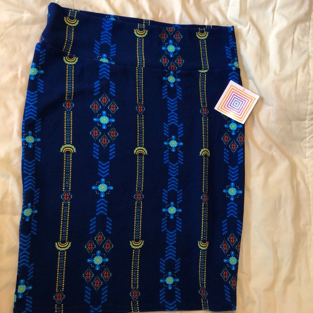 LulaRoe Skirt. NWT. Bundle to save.
